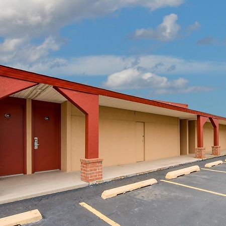 Travelers Inn Midwest City Εξωτερικό φωτογραφία