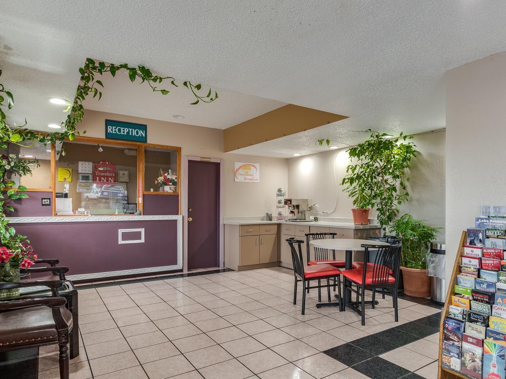 Travelers Inn Midwest City Εξωτερικό φωτογραφία