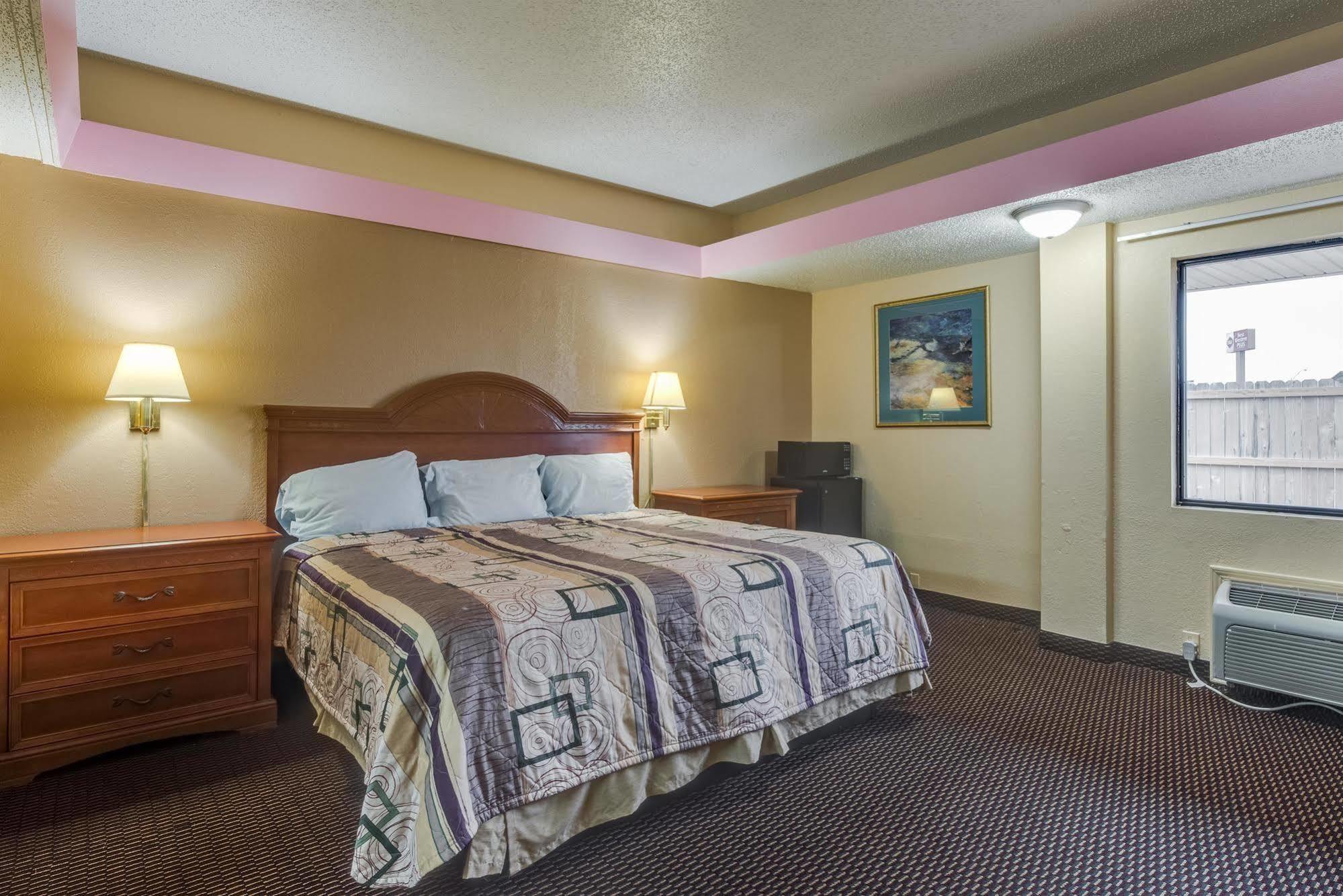Travelers Inn Midwest City Εξωτερικό φωτογραφία