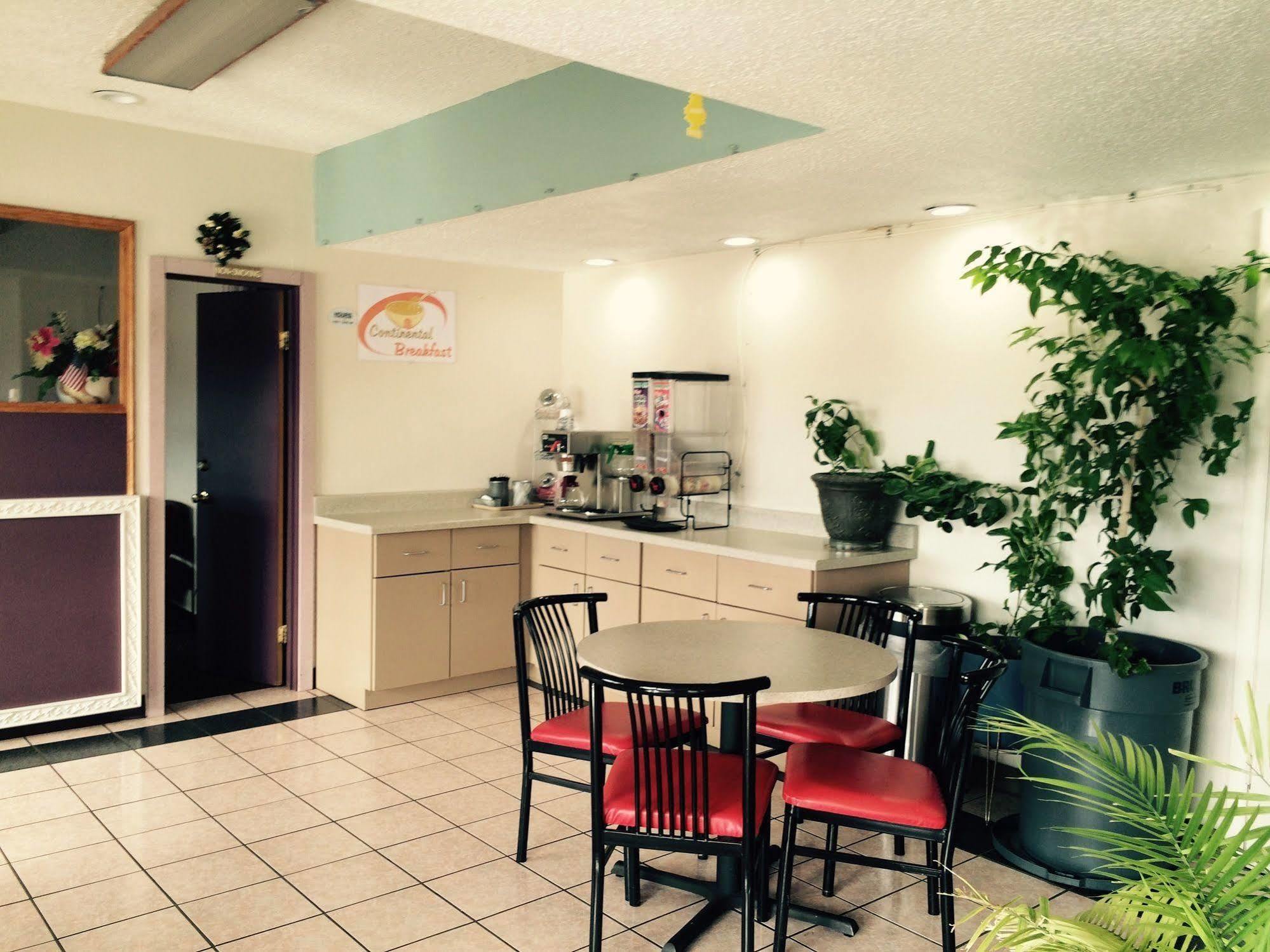 Travelers Inn Midwest City Εξωτερικό φωτογραφία