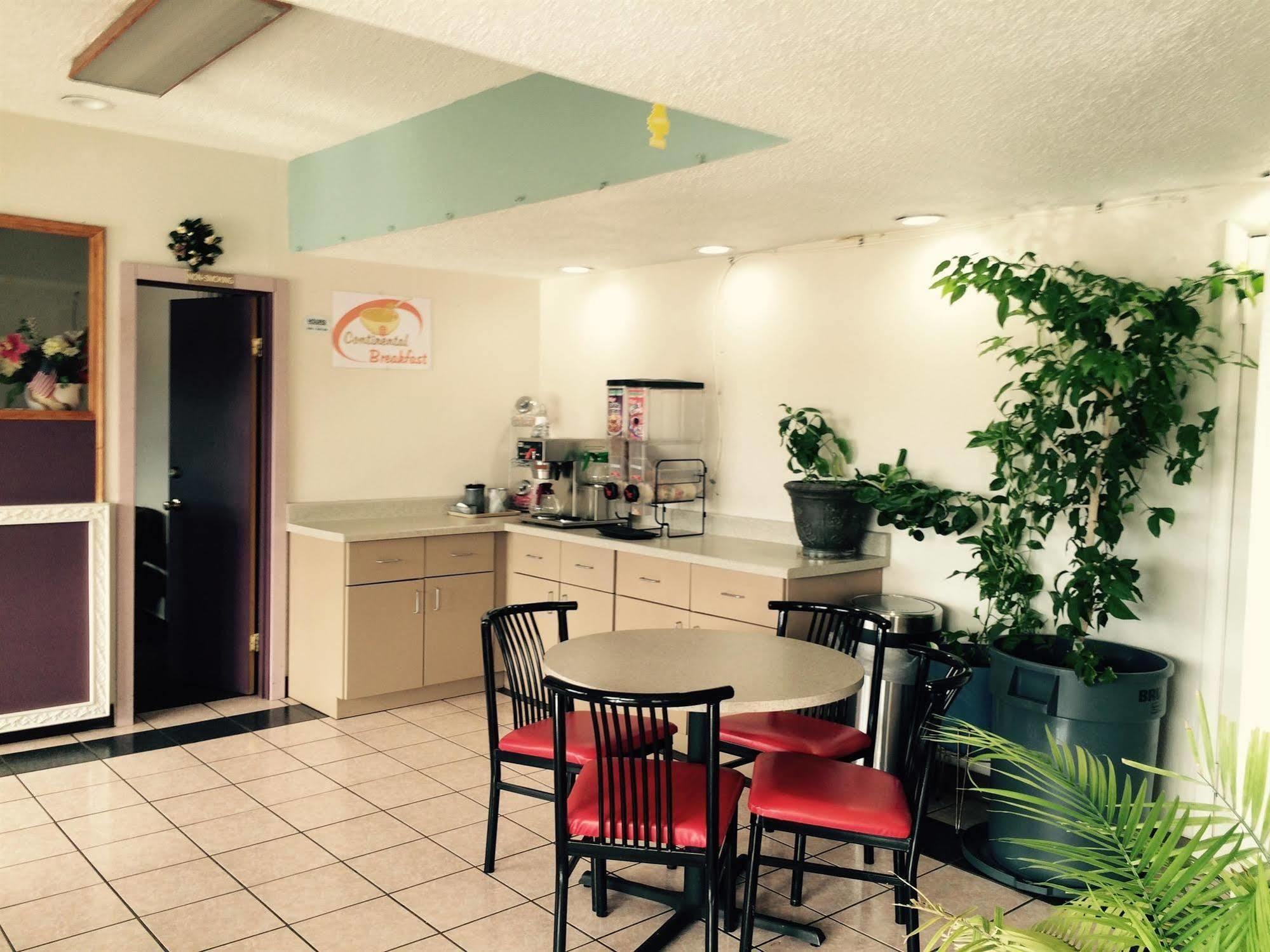 Travelers Inn Midwest City Εξωτερικό φωτογραφία